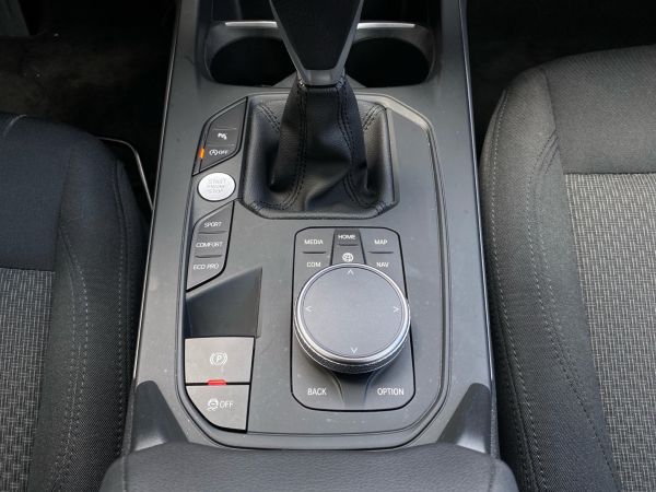 bmw-serie-1-2024-gasolina-1499cc