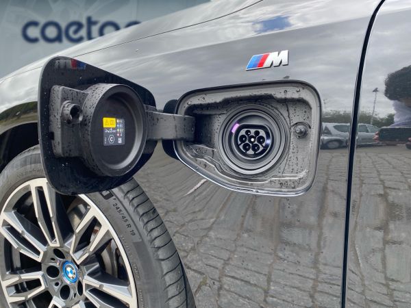 bmw-serie-5-2025-hibrido-1998cc