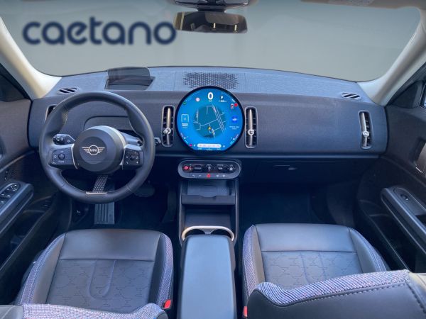 mini-countryman-2025-diesel-1995cc