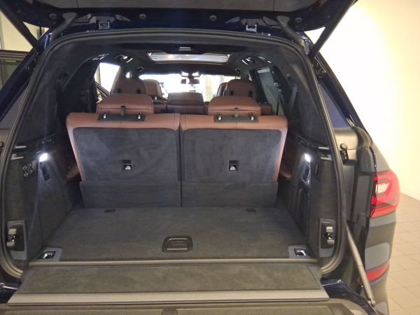bmw-x7-2021-diesel-0cc