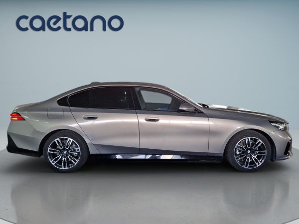 bmw-serie-5-2026-hibrido-1998cc