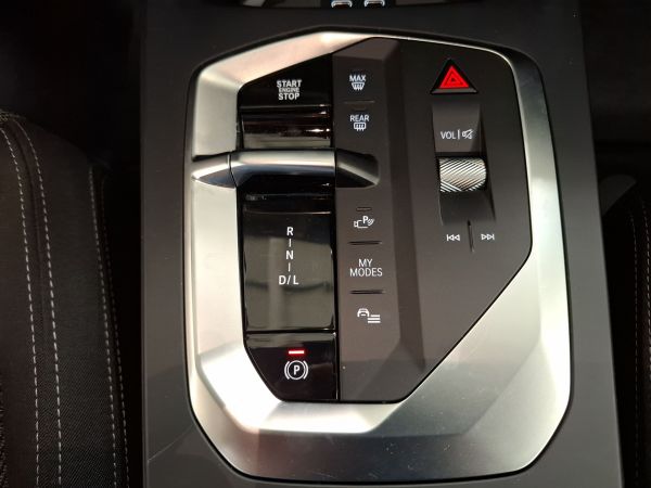 bmw-serie-1-2025-gasolina-1499cc