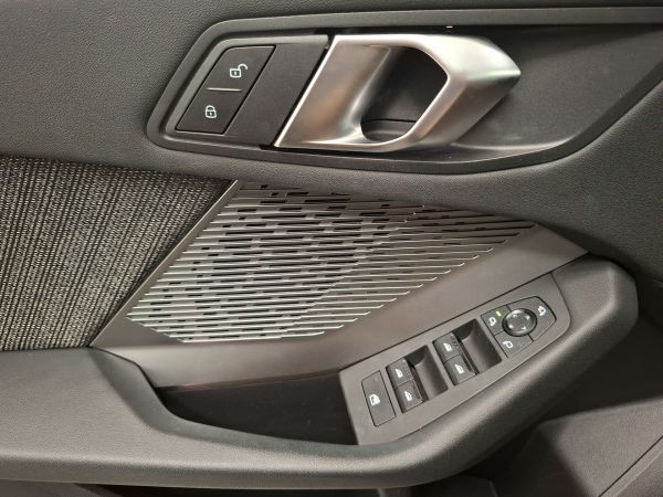bmw-serie-1-2025-gasolina-1499cc