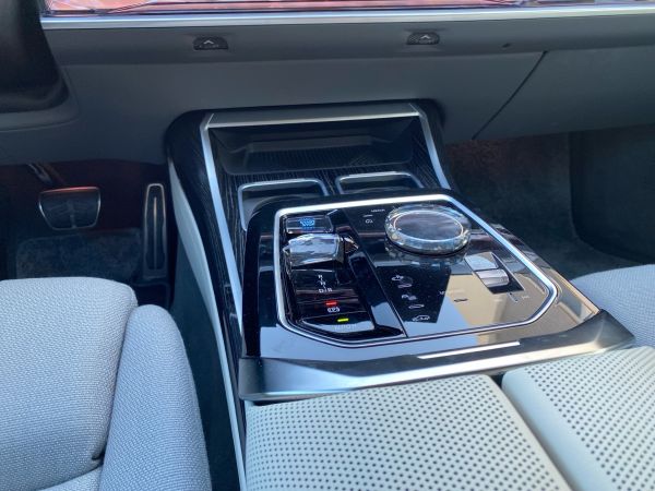 bmw-serie-i-2024-eletrico-0cc