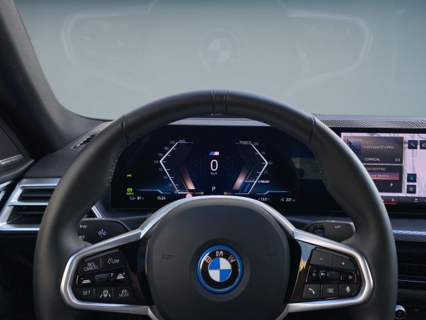 bmw-i4-2024-eletrico-0cc