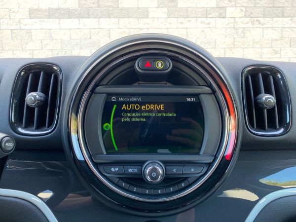 mini-countryman-2019-hibrido-1499cc
