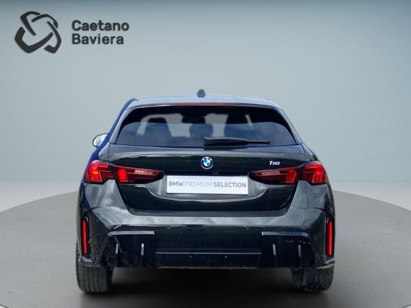 bmw-serie-1-2025-gasolina-1499cc