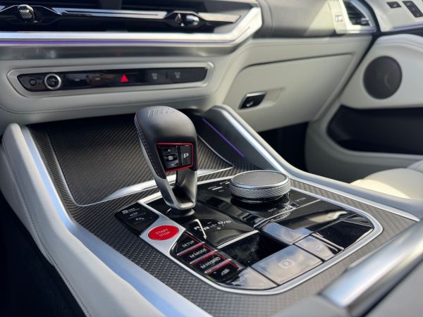 bmw-xm-2026-hibrido-2998cc