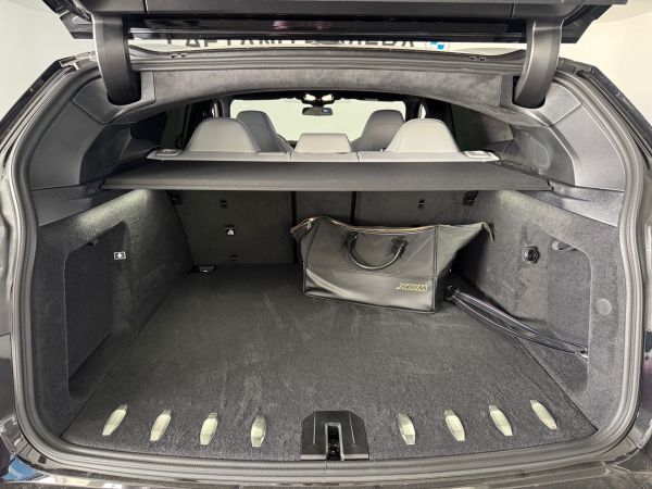 bmw-xm-2026-hibrido-2998cc