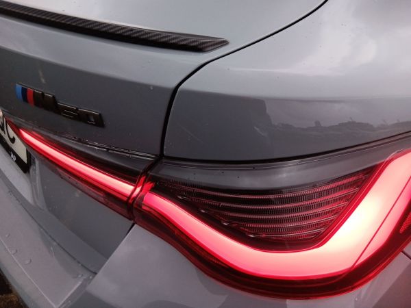 bmw-i4-2023-eletrico-0cc