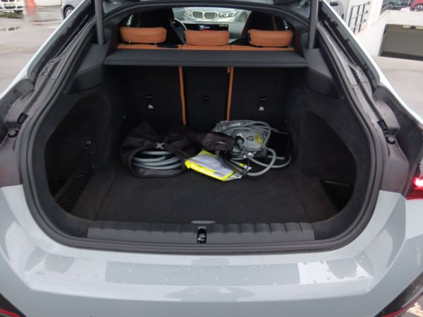 bmw-i4-2023-eletrico-0cc