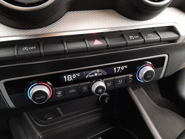 audi-q2-2024-gasolina-999cc