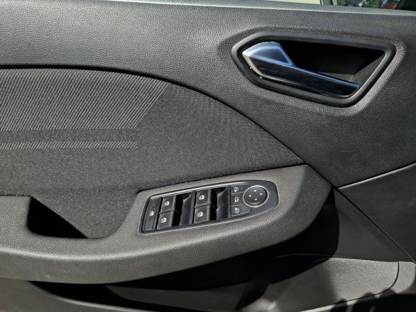 renault-clio-2024-gasolina-999cc