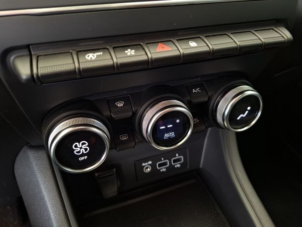 renault-captur-2023-gasolina-999cc