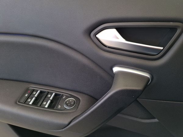 renault-captur-2023-gasolina-999cc