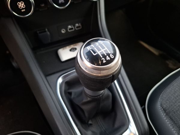 renault-captur-2023-gasolina-999cc