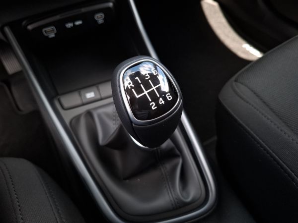 hyundai-bayon-2026-gasolina-998cc