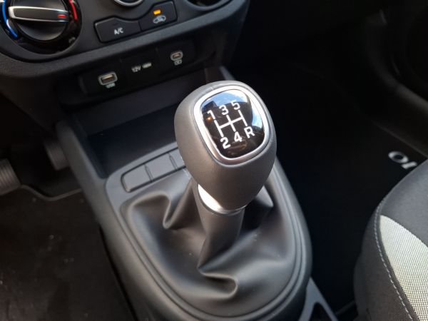 hyundai-i10-2025-gasolina-998cc