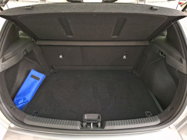hyundai-i30-2025-gasolina-998cc