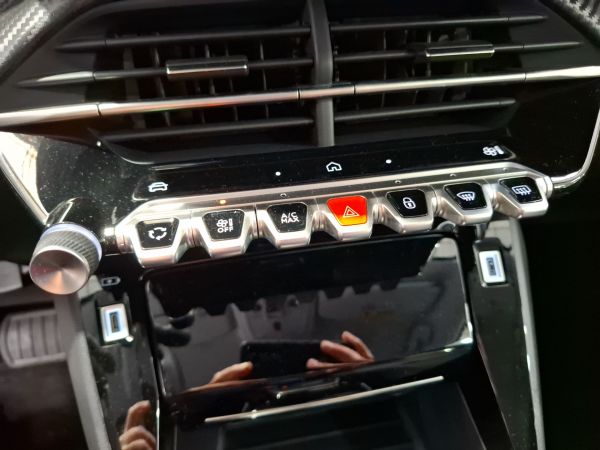 peugeot-208-2026-gasolina-1199cc