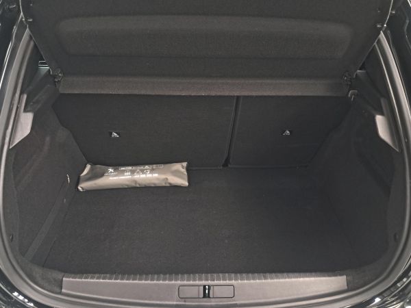 peugeot-208-2023-diesel-1499cc