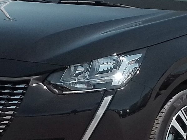 peugeot-208-2023-diesel-1499cc