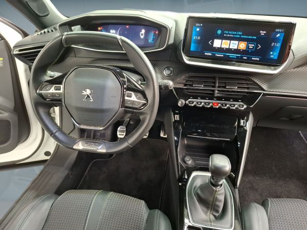 peugeot-2008-2022-gasolina-1199cc