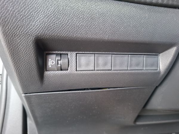 peugeot-2008-2025-eletrico-0cc