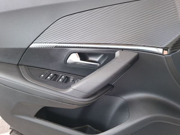 peugeot-2008-2025-eletrico-0cc