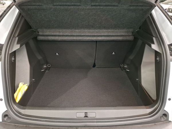 peugeot-2008-2025-eletrico-0cc