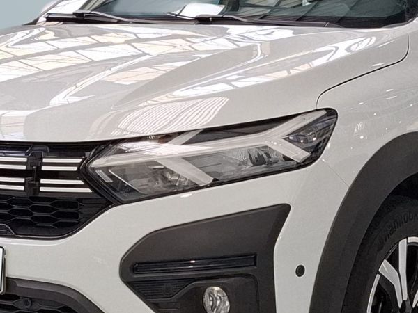 dacia-sandero-2023-gpl-999cc