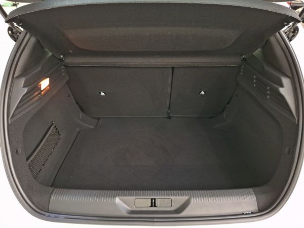 peugeot-308-2022-gasolina-1199cc