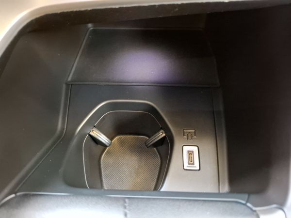 peugeot-308-2022-gasolina-1199cc