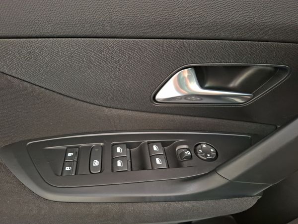 peugeot-308-2022-gasolina-1199cc