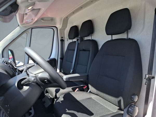 peugeot-boxer-2026-diesel-2184cc