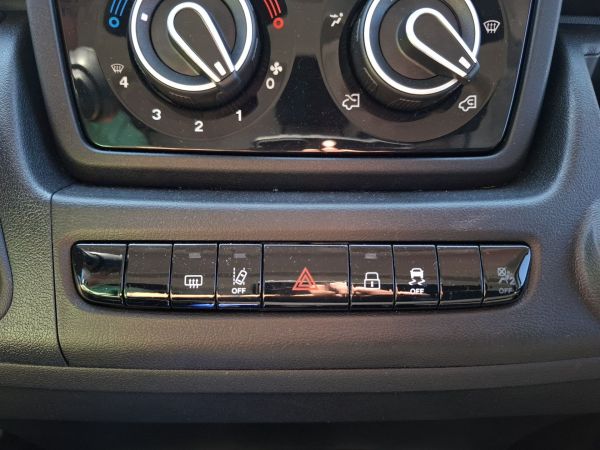 peugeot-boxer-2026-diesel-2184cc