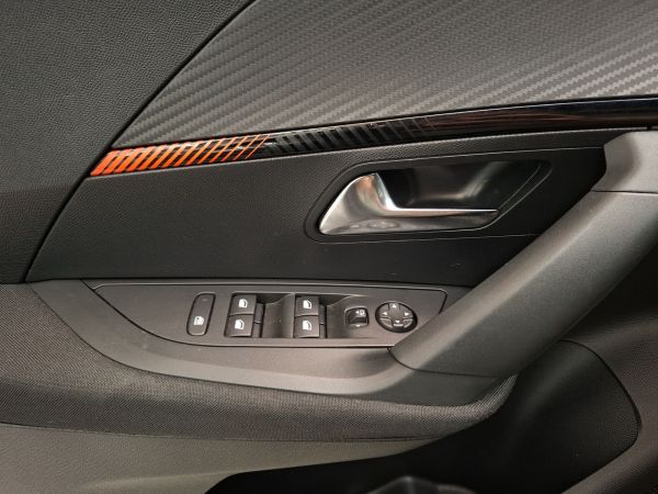 peugeot-2008-2022-gasolina-1199cc