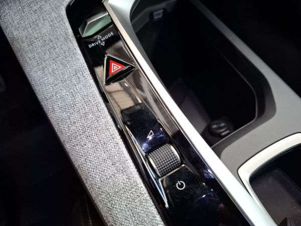 peugeot-3008-2025-gasolina-1199cc