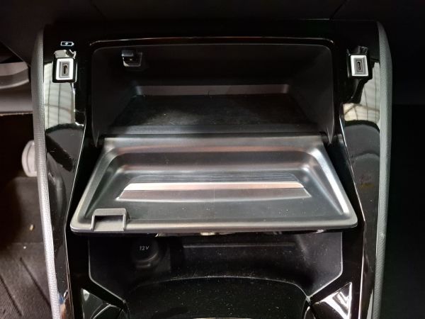 peugeot-208-2025-eletrico-0cc