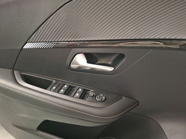 peugeot-208-2025-eletrico-0cc