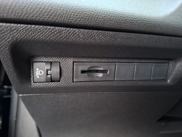 peugeot-308-sw-2026-gasolina-1199cc