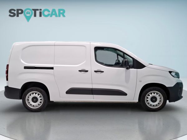 peugeot-partner-2025-diesel-1499cc