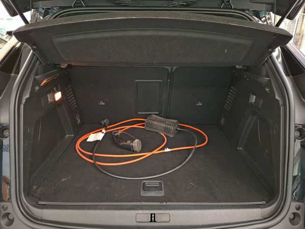 peugeot-3008-2022-hibrido-1598cc