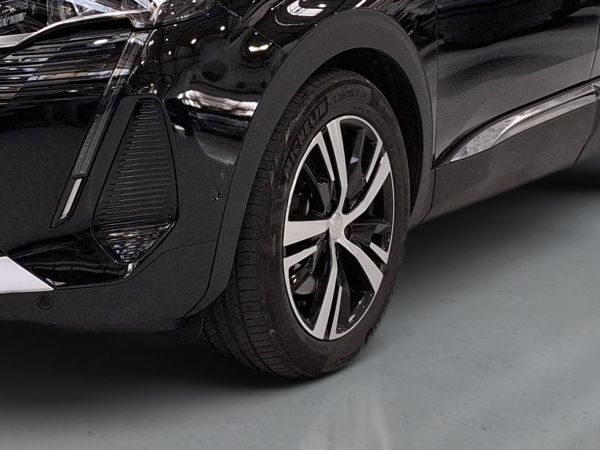 peugeot-3008-2022-hibrido-1598cc