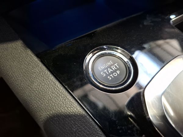 peugeot-3008-2022-hibrido-1598cc