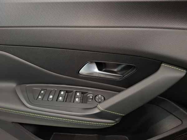 peugeot-308-sw-2025-gasolina-1199cc
