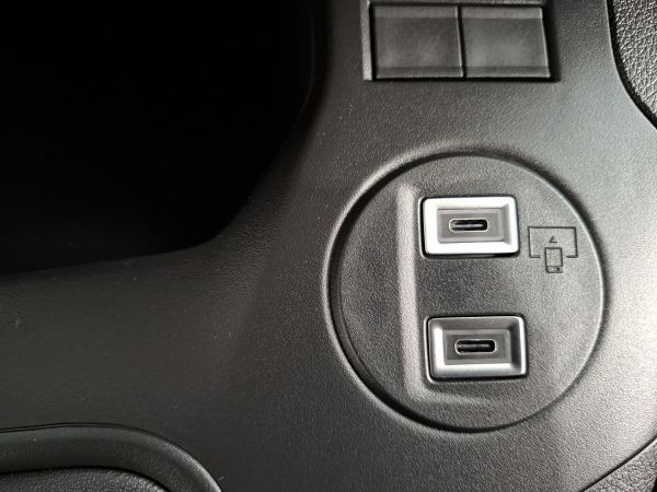 peugeot-partner-2025-diesel-1499cc