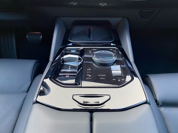 bmw-serie-i-2025-eletrico-0cc