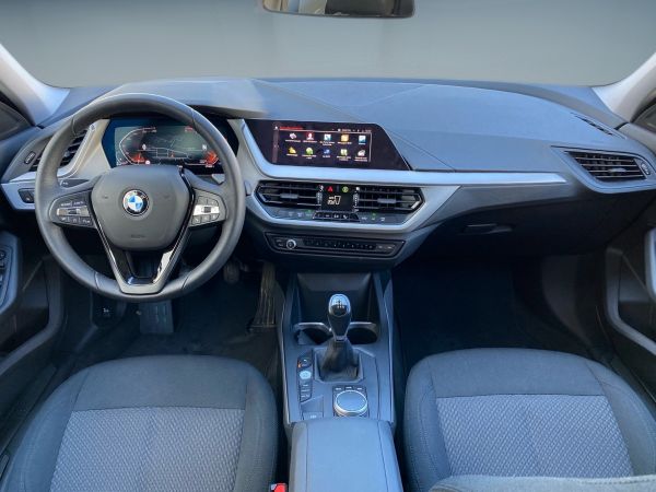 bmw-serie-1-2025-gasolina-1499cc