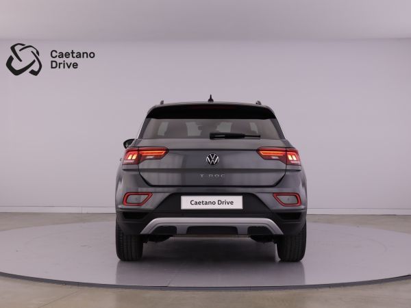 volkswagen-t-roc-2024-gasolina-999cc